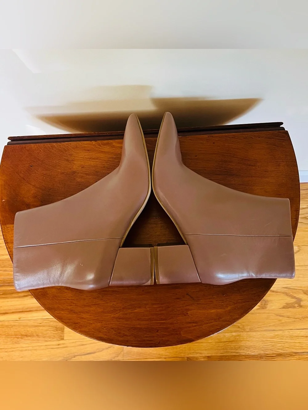 Marc Fisher LTD “Jina”Pointed Toe Block Heel Ankle Boot light brown size 8M